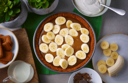 banoffee pie with bananas