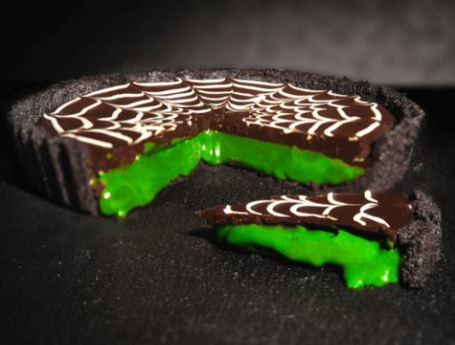 Halloween Chocolate Caramel Slime Pie