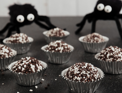 Halloween Spider Brigadeiros 