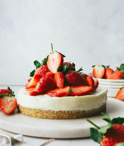 No Bake Strawberry Cheesecake