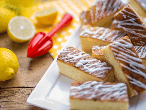 Easy Lemon Drizzle Cake