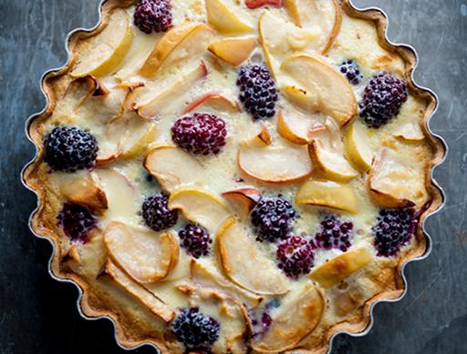 blackberry and apple tart