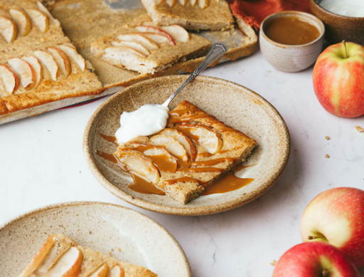 Apple sheet pancake