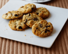 Oatmeal and Raisin Cookies