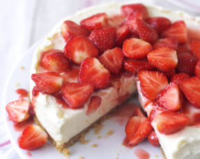 No Bake Strawberry Cheesecake