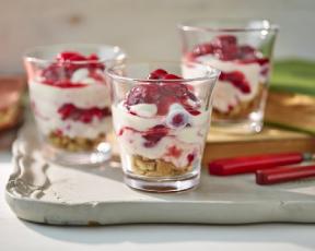 Low Fat Raspberry Cheesecake Pots