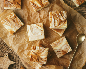 Cinnamon Bun fudge