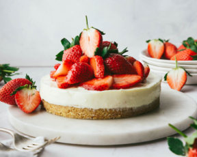 No Bake Strawberry Cheesecake