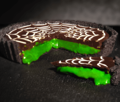 Halloween green slime caramel chocolate tart